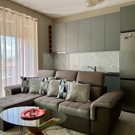 Alma Rose Apartment Korça Exteriör bild