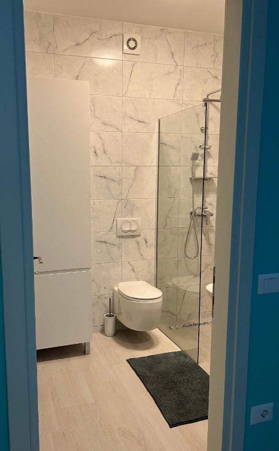 Alma Rose Apartment Korça Exteriör bild