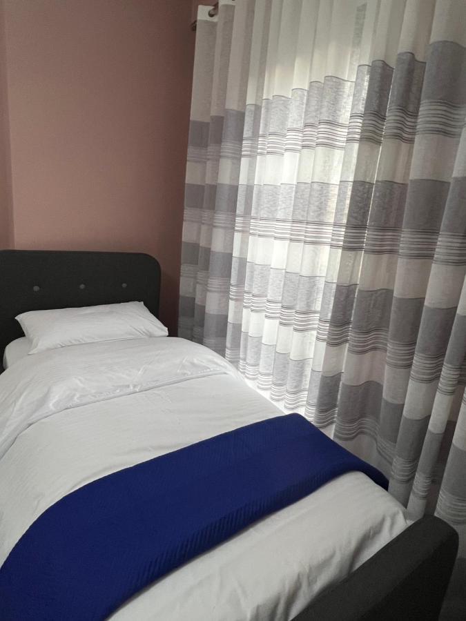 Alma Rose Apartment Korça Exteriör bild