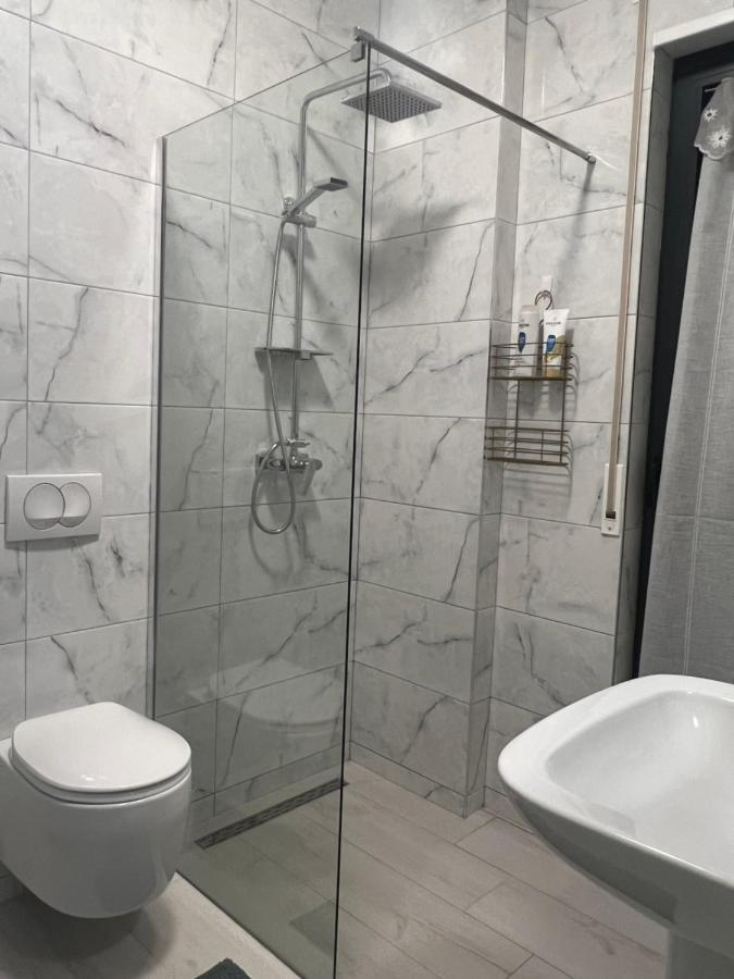 Alma Rose Apartment Korça Exteriör bild