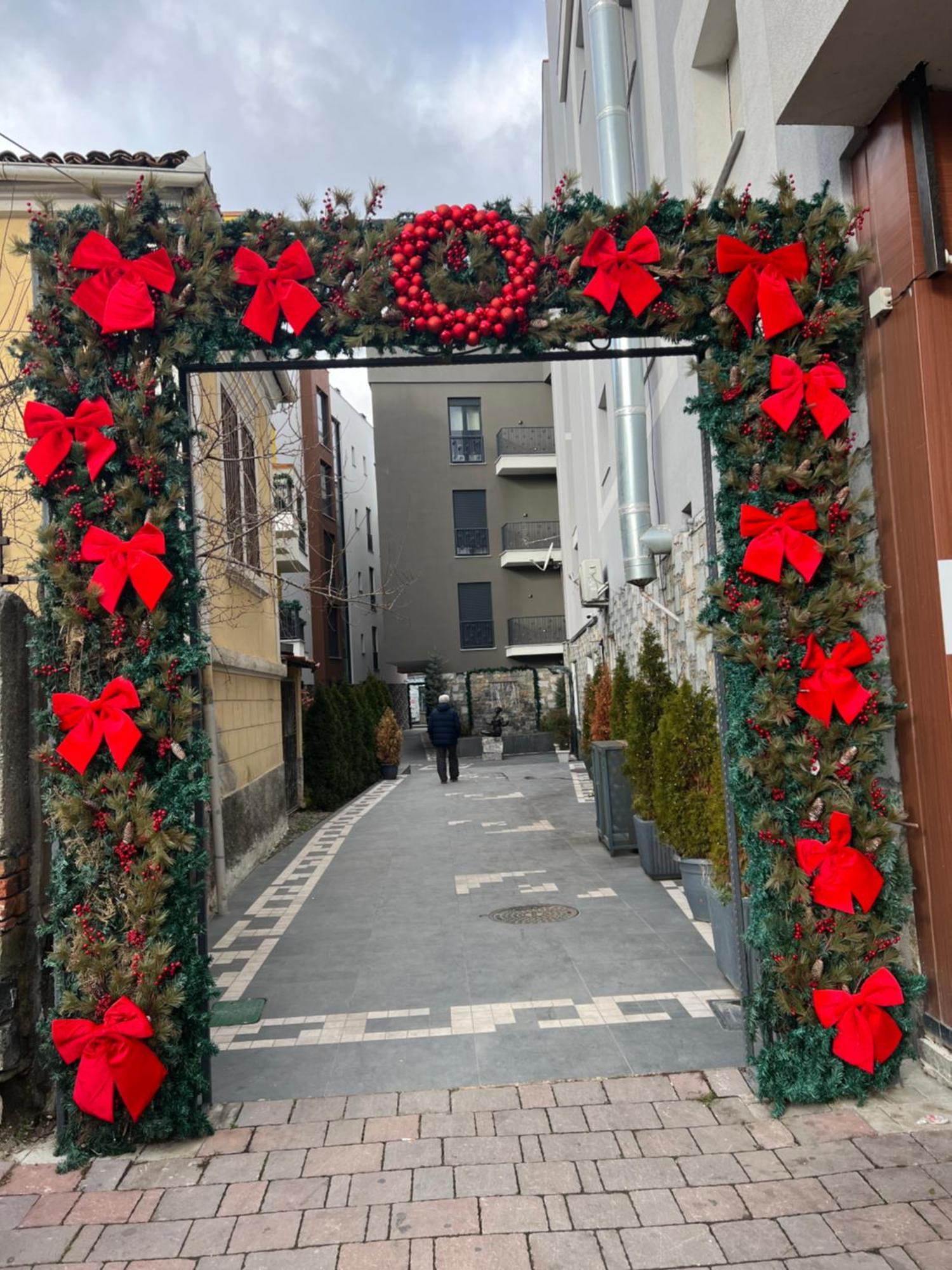 Alma Rose Apartment Korça Exteriör bild