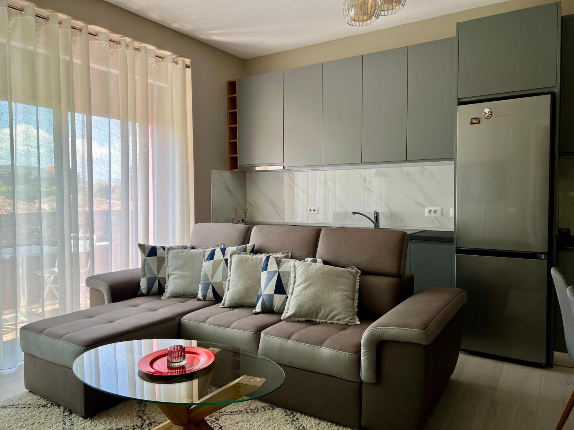 Alma Rose Apartment Korça Exteriör bild